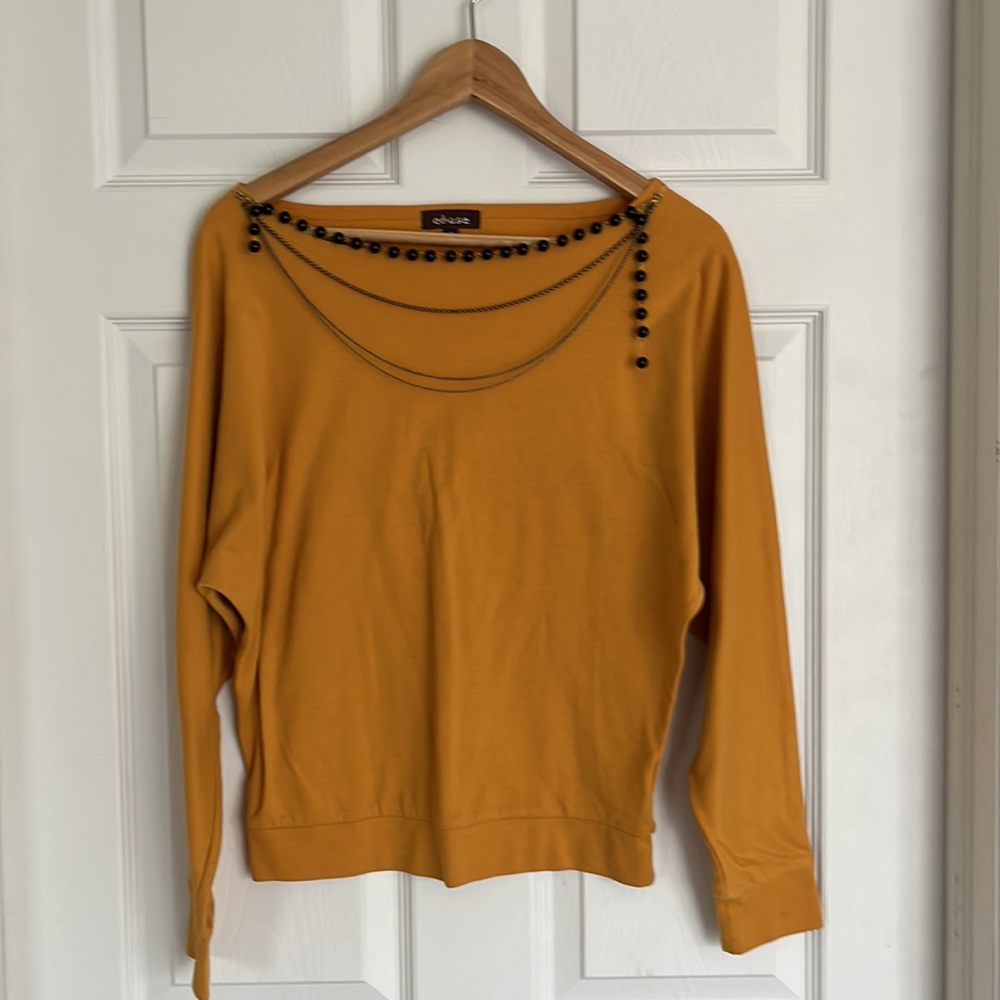 $25/2 Stylish Chains on Dolman Sleeve Wide Neck Top Muster Color